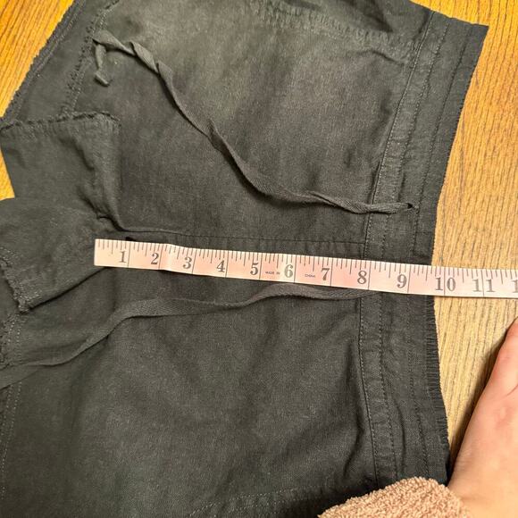 Caslon Women’s Black Linen Blend Shorts - Size Small - Elastic Waist & Pockets - Picture 8 of 11